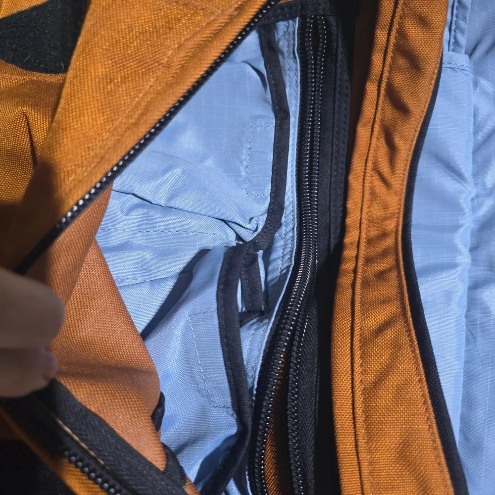 Crumpler Considerable Embarrassment Laptop Messenger Bag  Ripstop